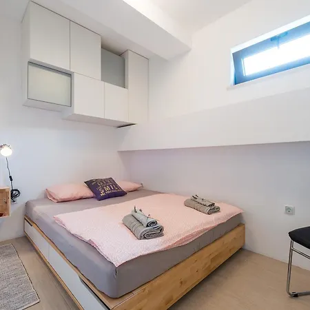 Apartment Captain's Studio